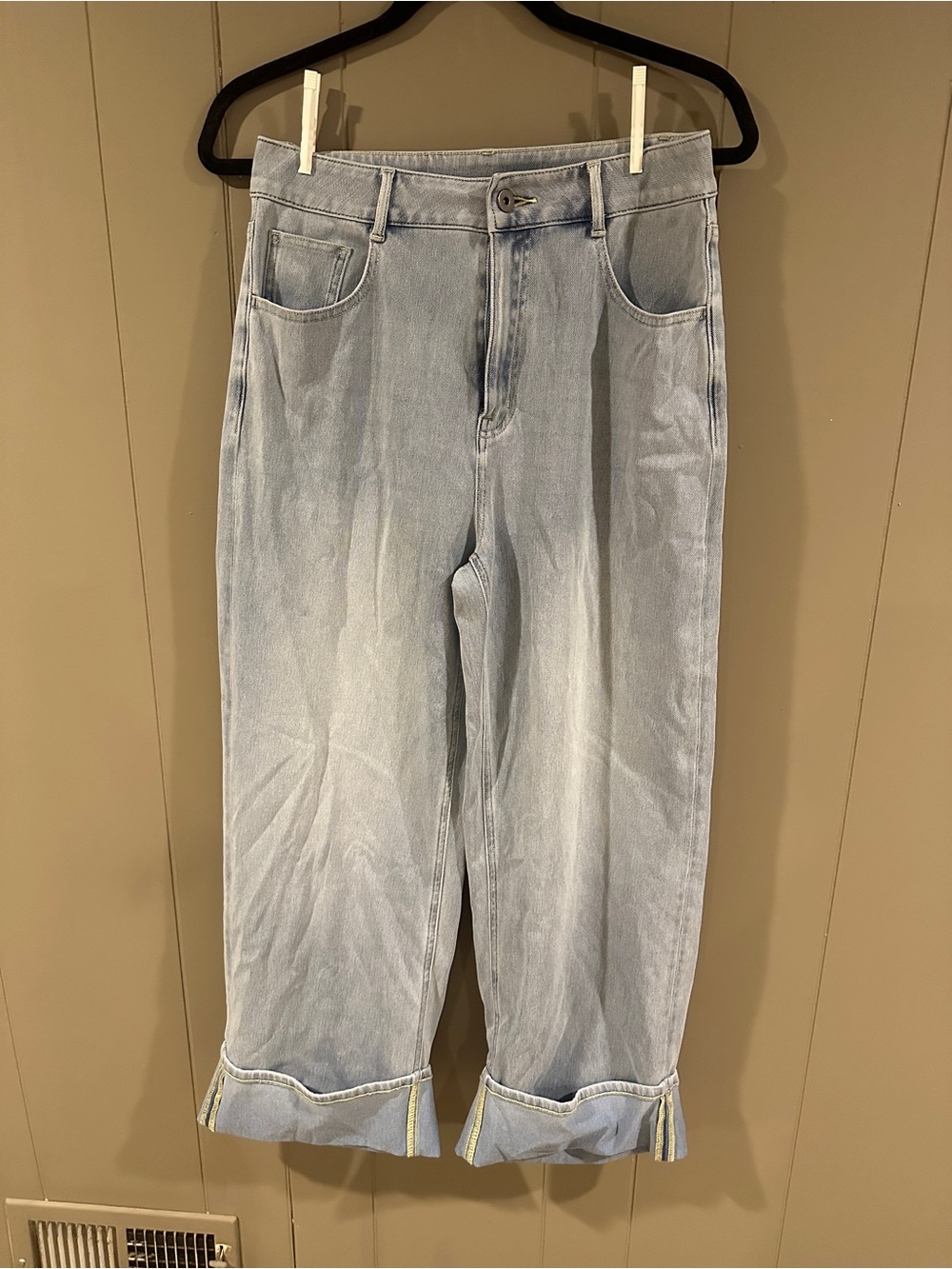 HALARA Pale Blue Light Wash Jeans with Tag